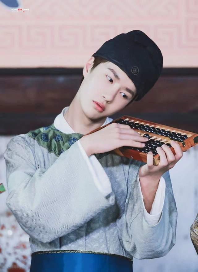 圈內人如何爆料王一博,揭秘明星背后的真實故事  第1張