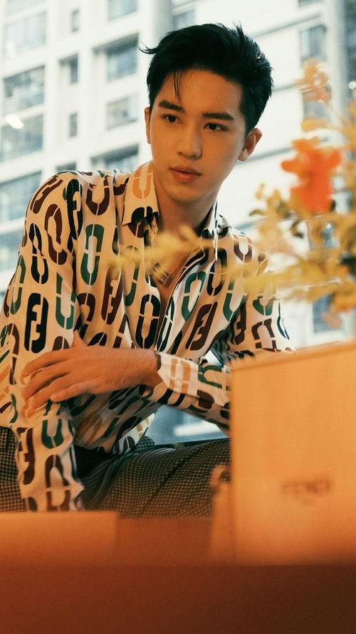 爆料娛樂圈龔俊圖片大全,魅力四溢的顏值擔(dān)當(dāng) 第3張 爆料娛樂圈龔俊圖片大全,魅力四溢的顏值擔(dān)當(dāng) 第3張