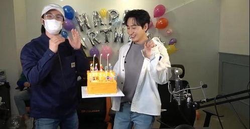 韓娛cp爆料貼吧最新,最新戀情動(dòng)態(tài)，明星情侶甜蜜曝光！”  第2張