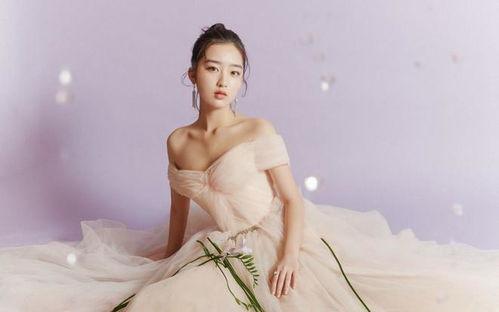 圈內爆料劉亦菲李現,娛樂圈新戀情曝光？  第1張