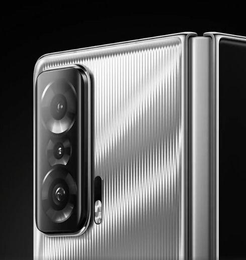 榮耀最新爆料折疊屏,顛覆傳統(tǒng)，引領(lǐng)未來折疊時代！”