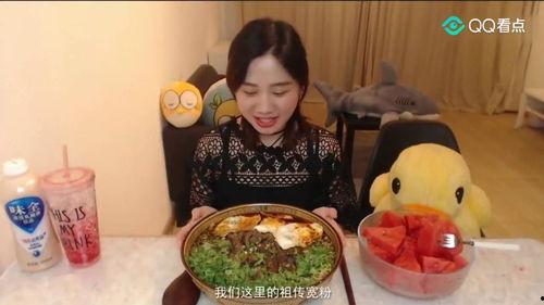 娛樂吃瓜君素顏是誰,真實面貌曝光,網友直呼認不出 第3張 娛樂吃瓜君素顏是誰,真實面貌曝光,網友直呼認不出 第3張